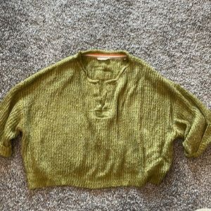 Cropped Olive sweater. Medium weight. Cropped sleeved.